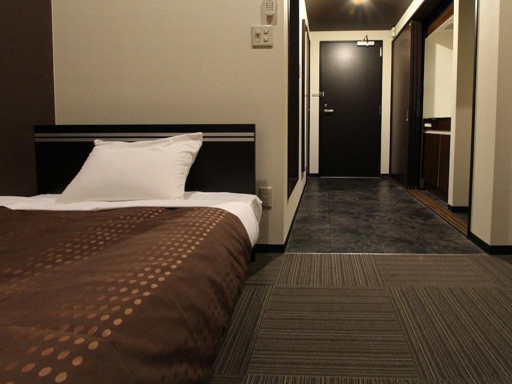 Hotel Livemax Budget Esaka Suita Exterior photo